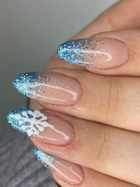 Nail art on dipping powder nails